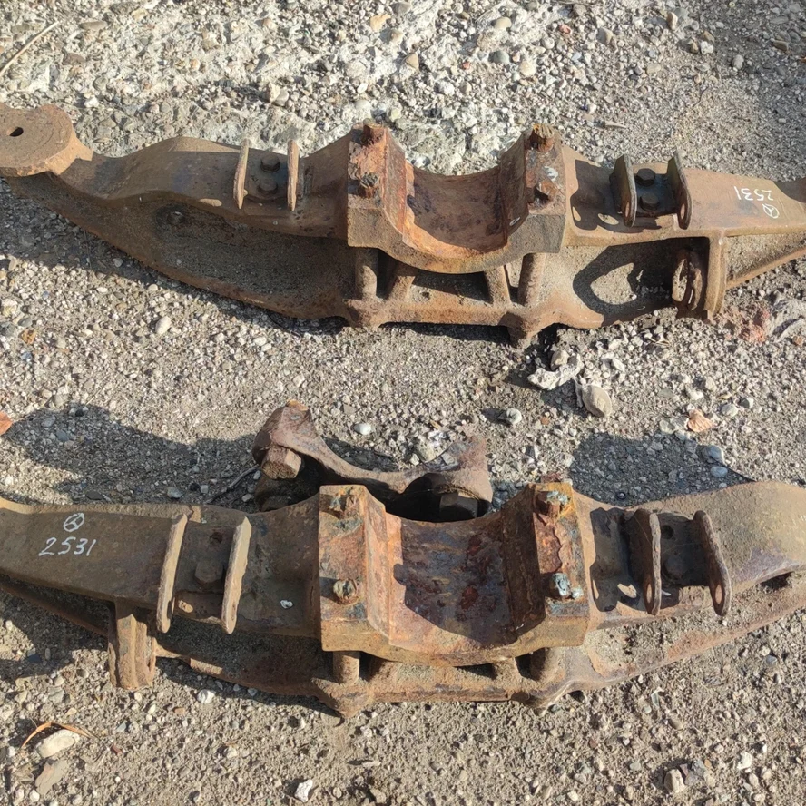 6173280141 Кронштейн подушек левый Mercedes 2531